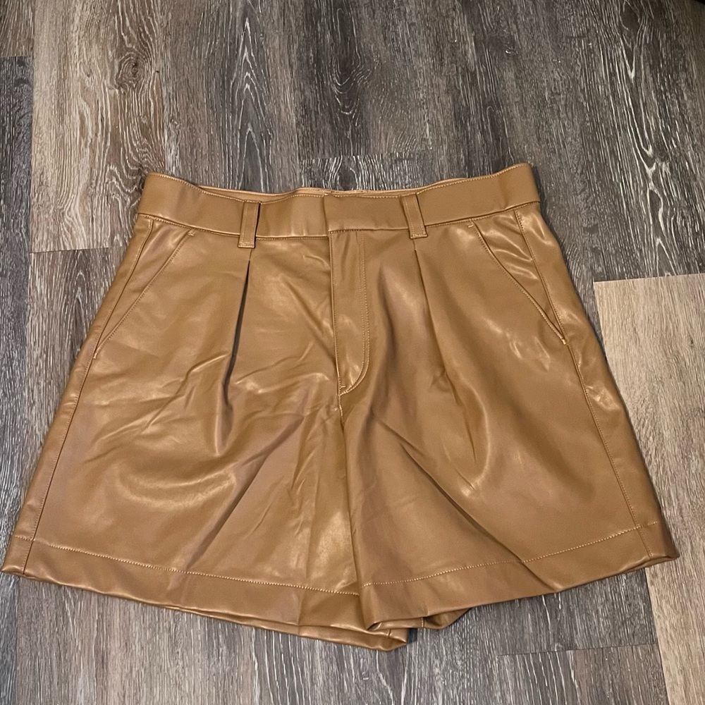 Abercrombie & Fitch Vegan Leather Shorts Size L